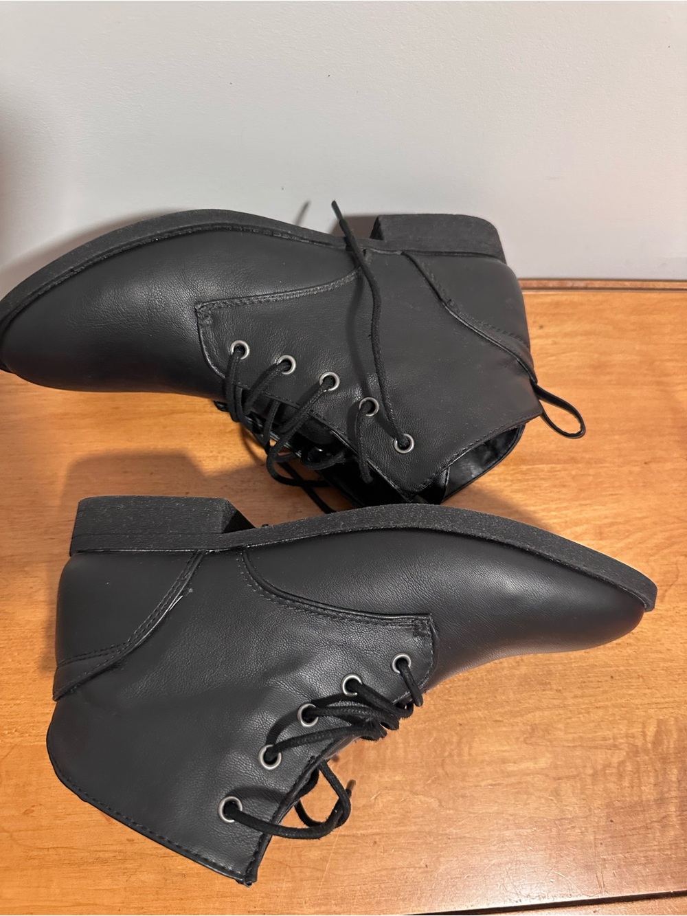 Source Unknown Black Lace-Up Ankle Booties